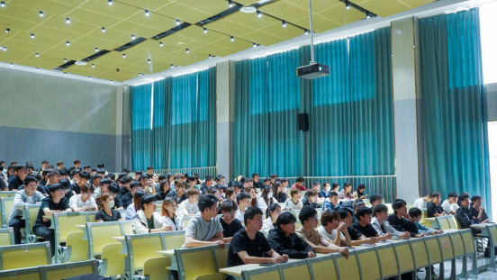 化工學(xué)子踴躍參與富海集團(tuán)宣講會(huì)，積極開(kāi)拓就業(yè)渠道與教育文化交流